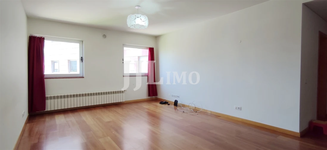 Apartamento T1 para Arrendamento em Parque das Nações Foto 2