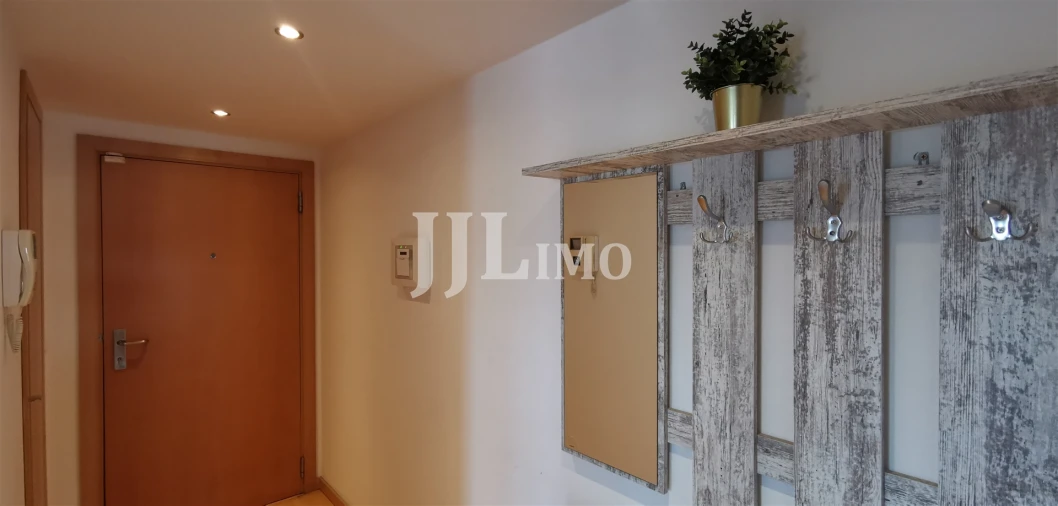 Apartamento T1 para Arrendamento em Parque das Nações Foto 6