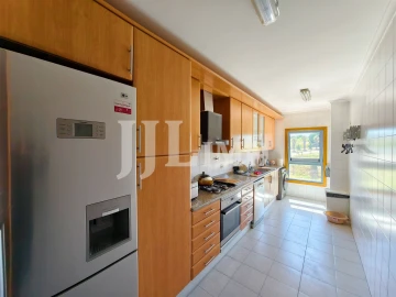 Apartamento T3 para Arrendamento em Marvila