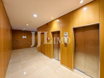 Apartamento T3 para Arrendamento em Marvila
