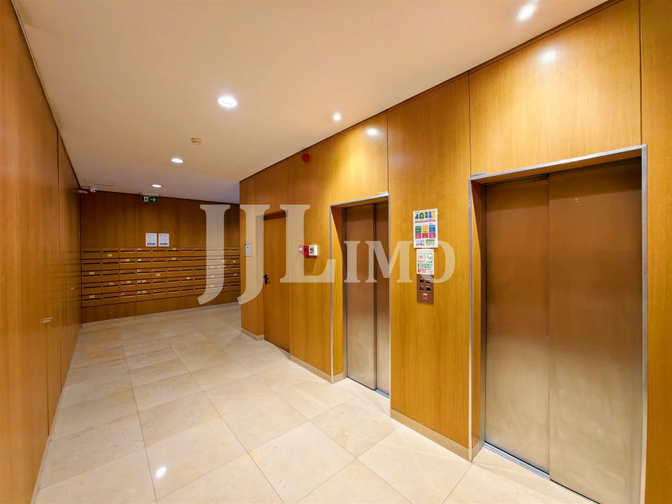 Apartamento T3 para Arrendamento em Marvila Foto 3