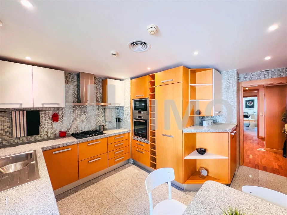 Apartamento T3 para Arrendamento em São Domingos de Benfica Foto 17