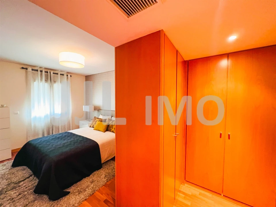 Apartamento T3 para Arrendamento em São Domingos de Benfica Foto 8