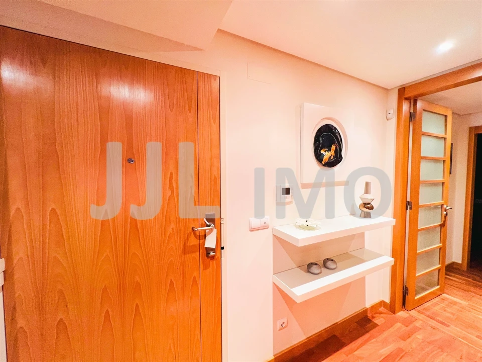Apartamento T3 para Arrendamento em São Domingos de Benfica Foto 23
