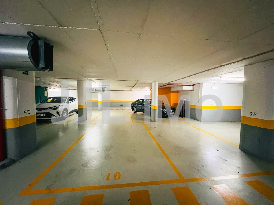 Apartamento T3 para Arrendamento em São Domingos de Benfica Foto 25
