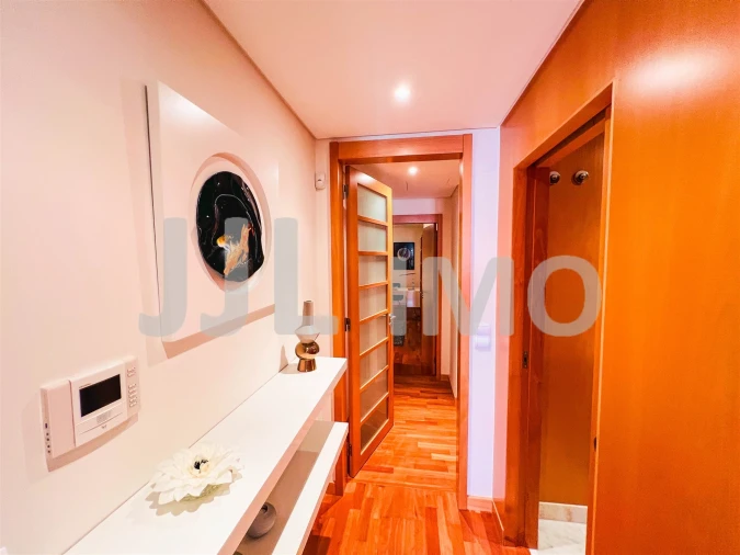 Apartamento T3 para Arrendamento em São Domingos de Benfica Foto 6
