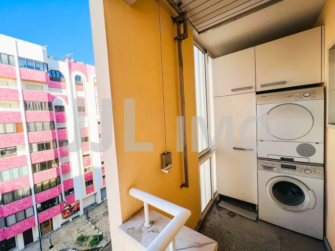 Apartamento T3 para Arrendamento em São Domingos de Benfica Foto 16