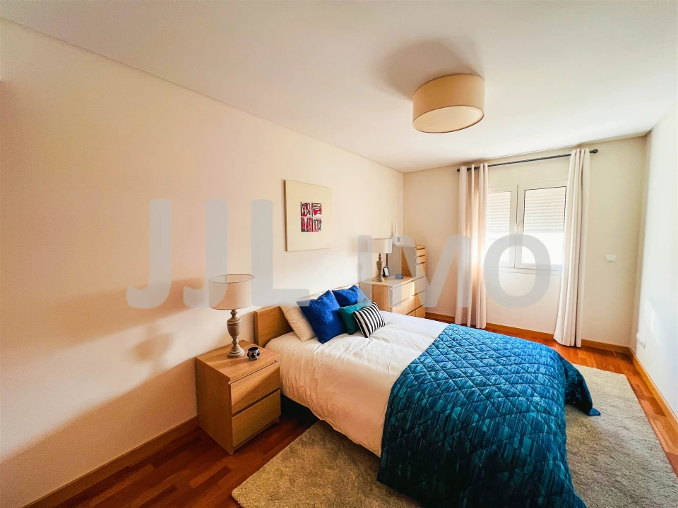 Apartamento T3 para Arrendamento em São Domingos de Benfica Foto 13