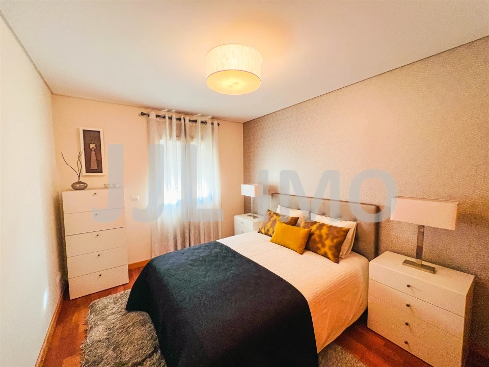 Apartamento T3 para Arrendamento em São Domingos de Benfica Foto 9