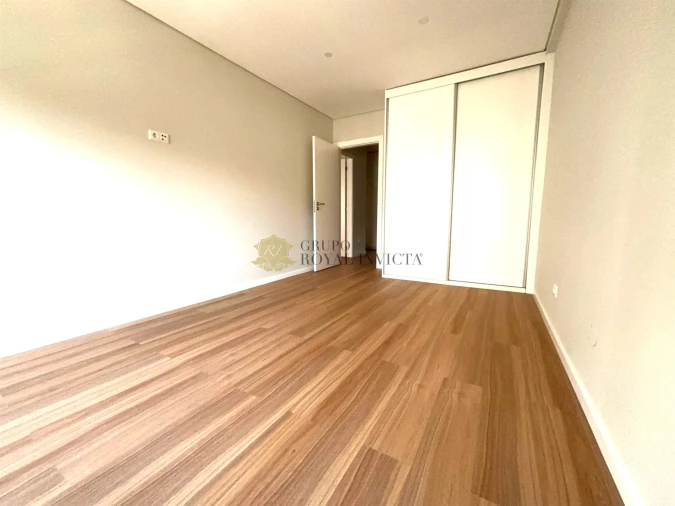 Apartamento T3 para Venda em Bonfim Foto 23