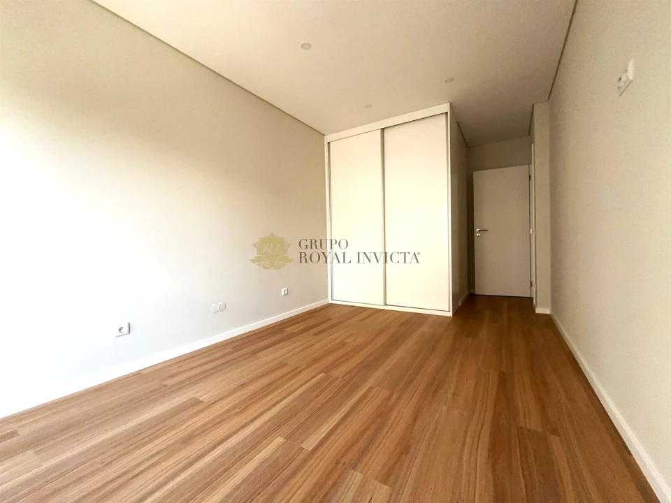 Apartamento T3 para Venda em Bonfim Foto 19