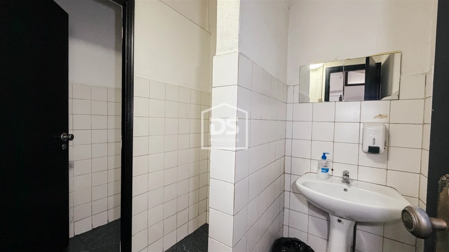 Loja para Trespasse em Margaride, Várzea, Lagares, Varziela, Moure Foto 12