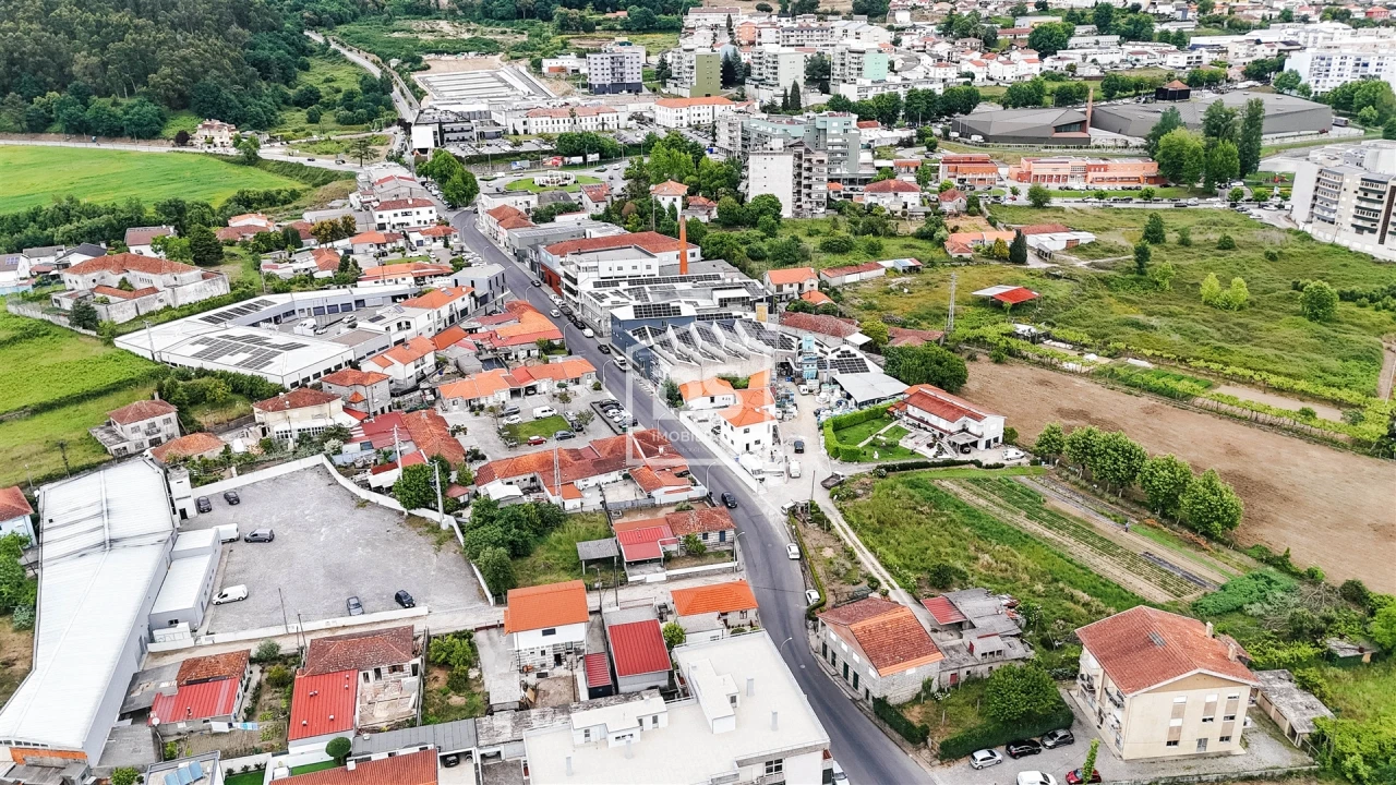 Loja para Trespasse em Margaride, Várzea, Lagares, Varziela, Moure Foto 5