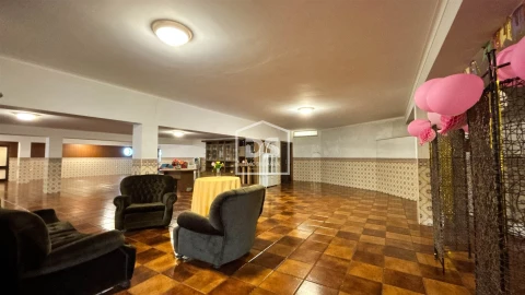 Quinta T5 para Venda em Nevogilde