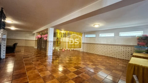 Quinta T5 para Venda em Nevogilde