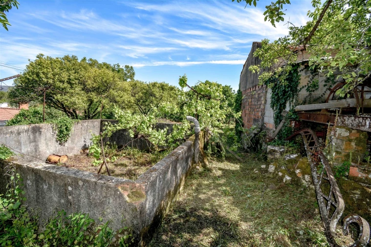 Moradia T3 para Venda em Chãos Foto 12