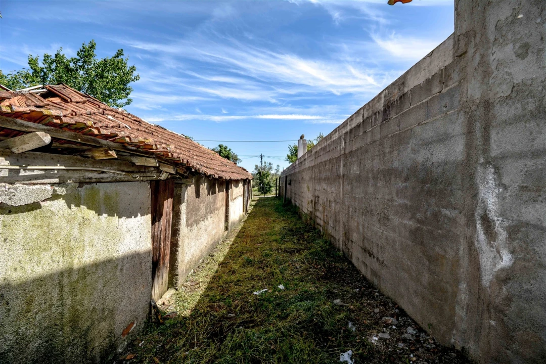 Moradia T3 para Venda em Chãos Foto 18