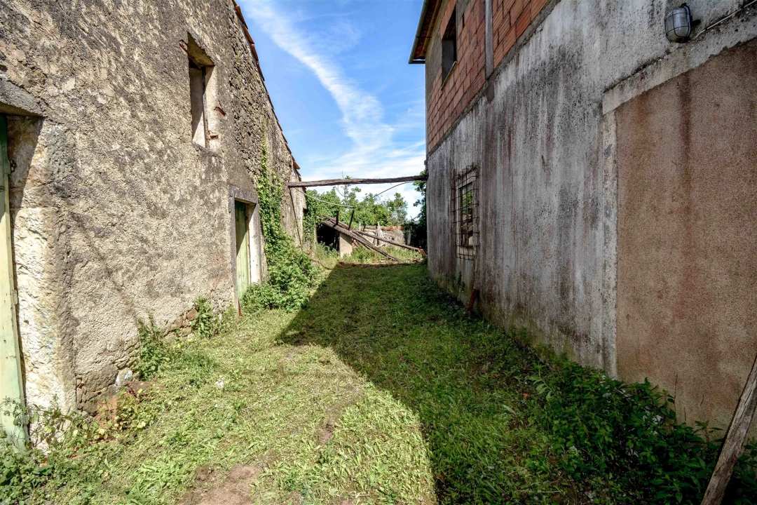 Moradia T3 para Venda em Chãos Foto 17
