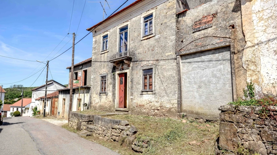 Moradia T3 para Venda em Chãos