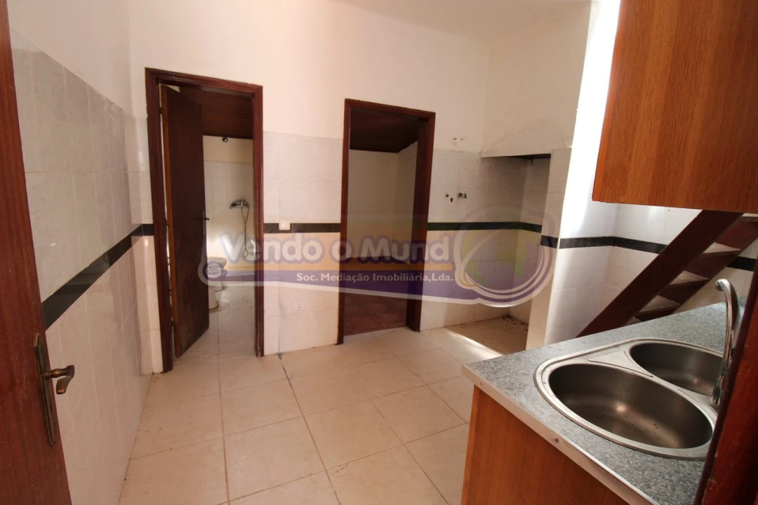 Moradia T1 para Venda em Benavente Foto 6