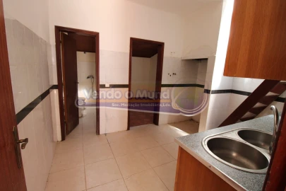 Moradia T1 para Venda em Benavente