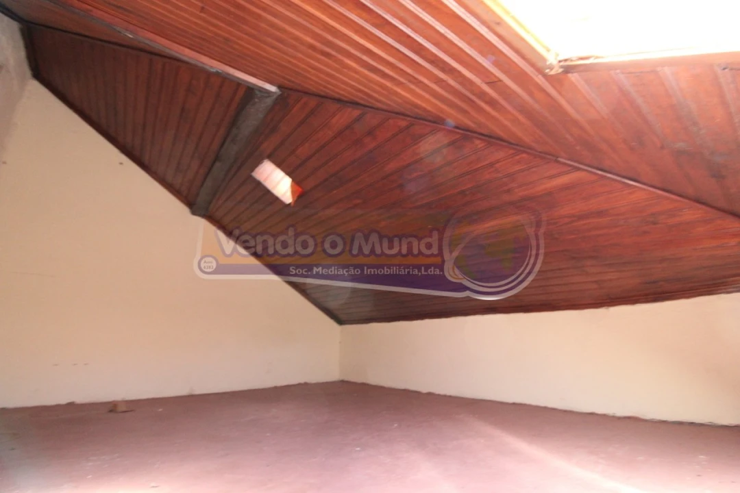 Moradia T1 para Venda em Benavente Foto 11