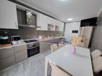 Apartamento T3 para Venda em Benavente