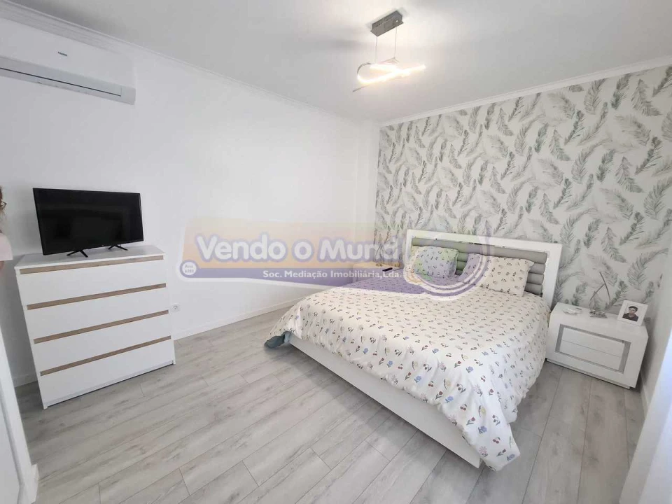Apartamento T3 para Venda em Benavente Foto 19