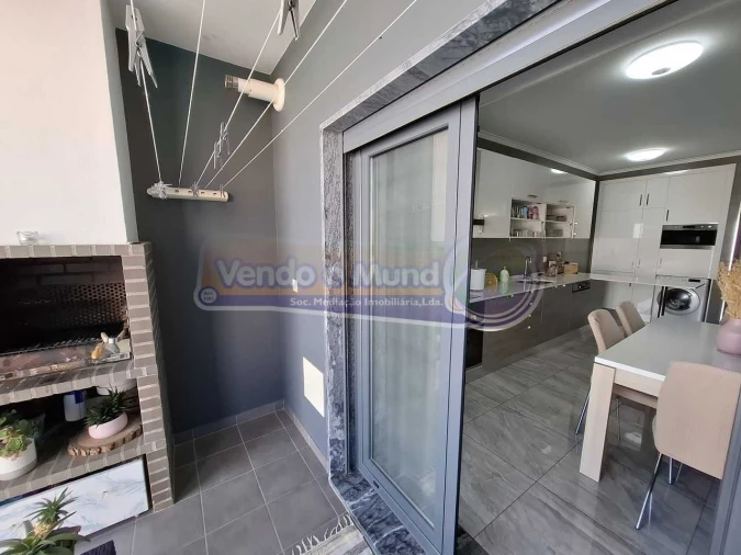 Apartamento T3 para Venda em Benavente Foto 5