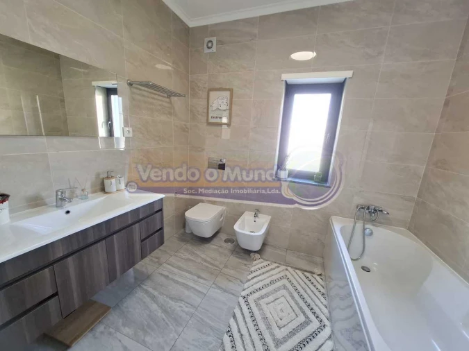 Apartamento T3 para Venda em Benavente Foto 18