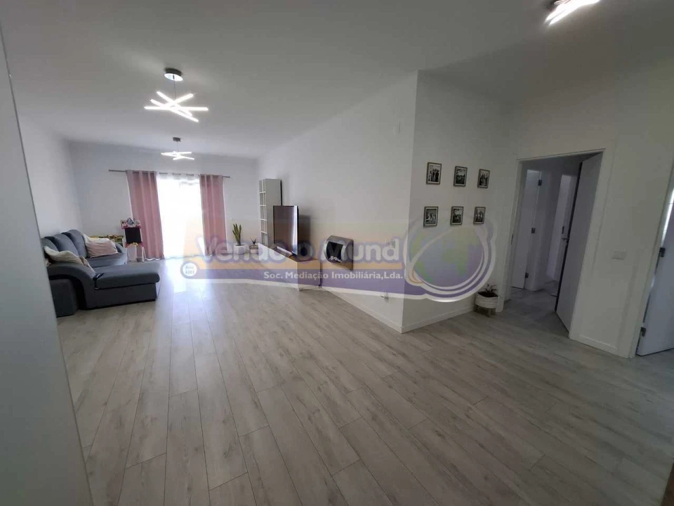 Apartamento T3 para Venda em Benavente Foto 9