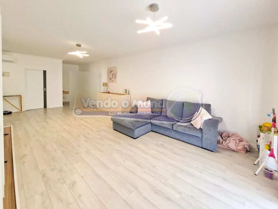 Apartamento T3 para Venda em Benavente Foto 14