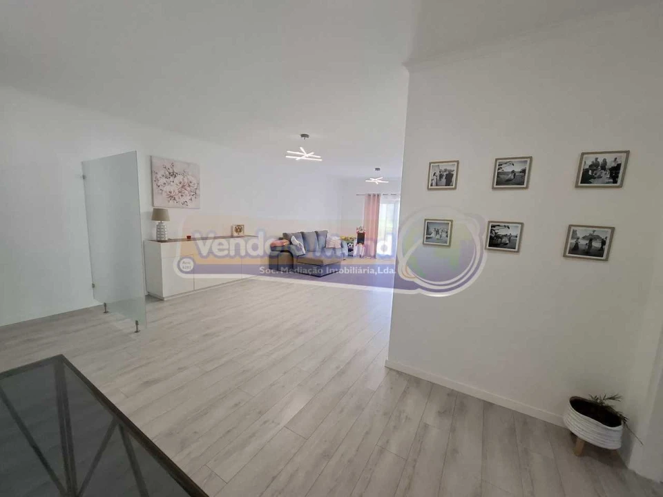 Apartamento T3 para Venda em Benavente Foto 8