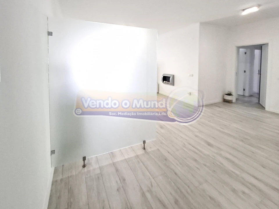 Apartamento T3 para Venda em Benavente Foto 11