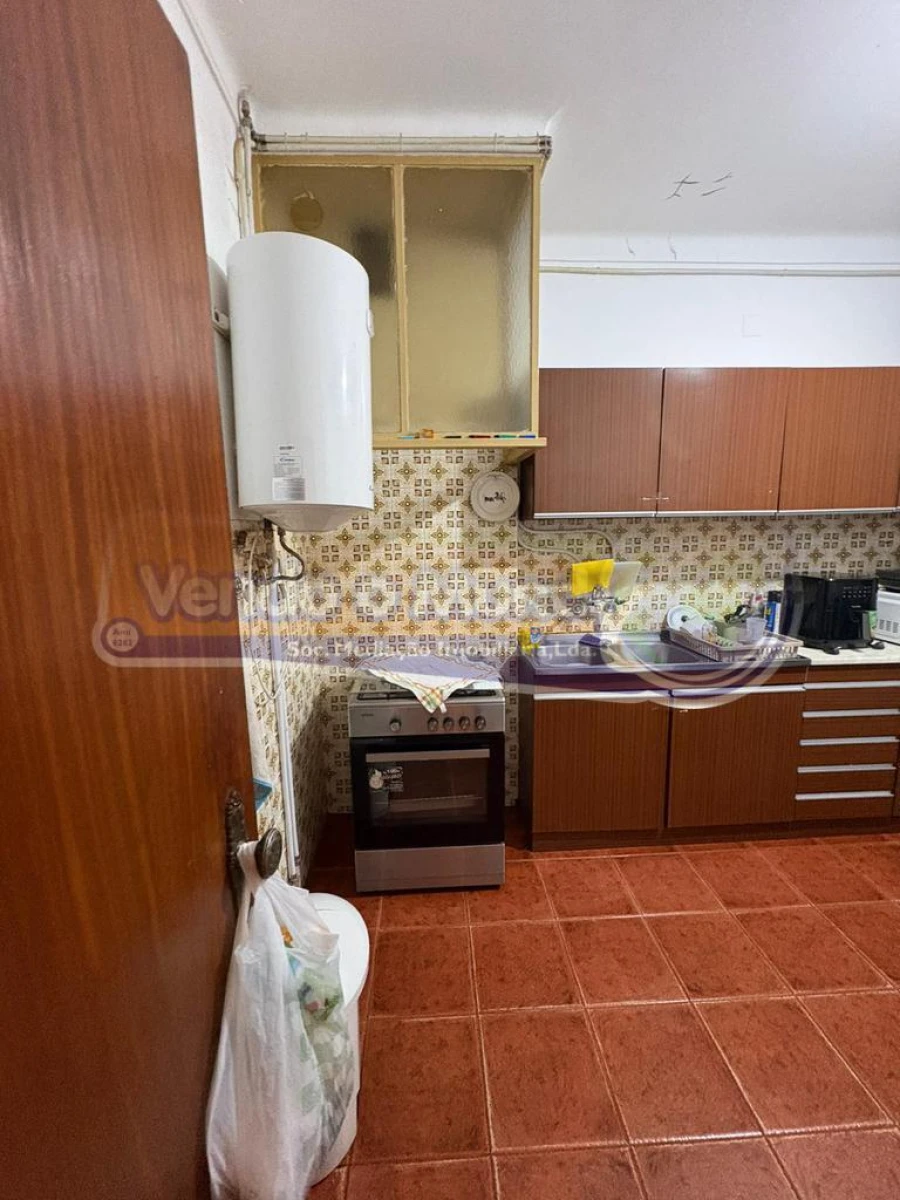 Apartamento T2 para Venda em Samora Correia Foto 2