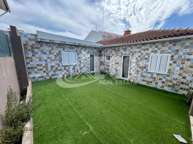 Moradia T3 para Venda em Silvalde Foto 5