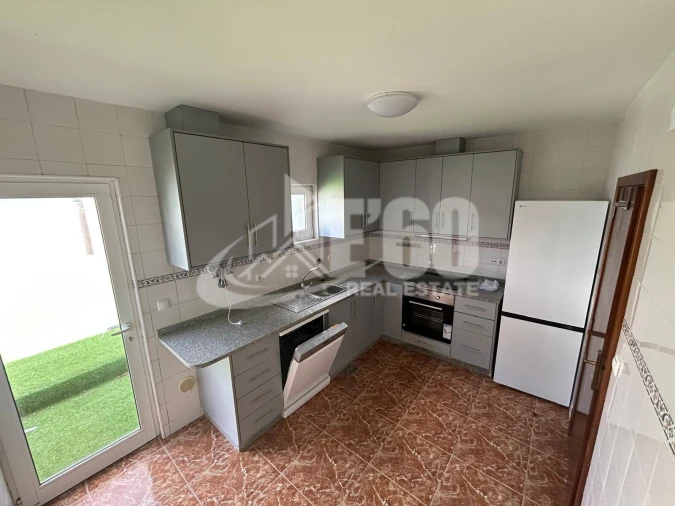 Moradia T3 para Venda em Silvalde Foto 10