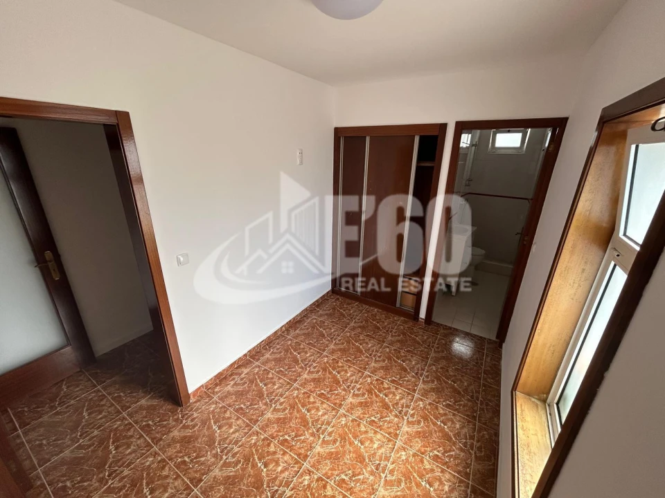 Moradia T3 para Venda em Silvalde Foto 14