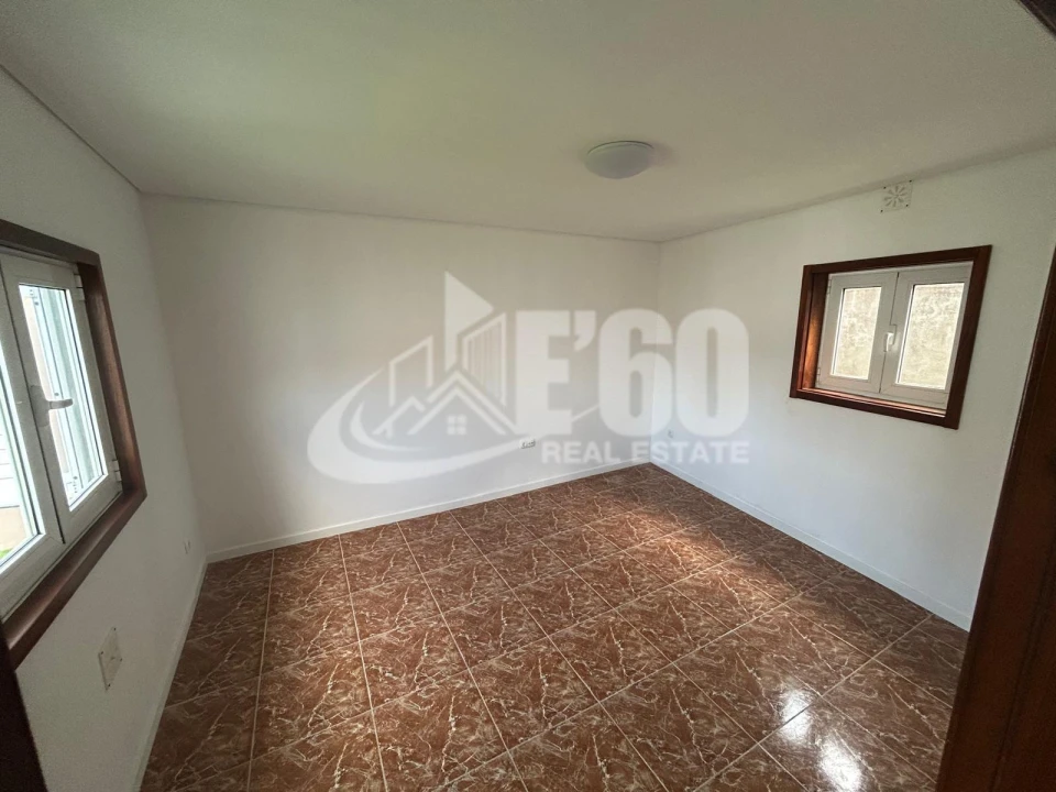 Moradia T3 para Venda em Silvalde Foto 12