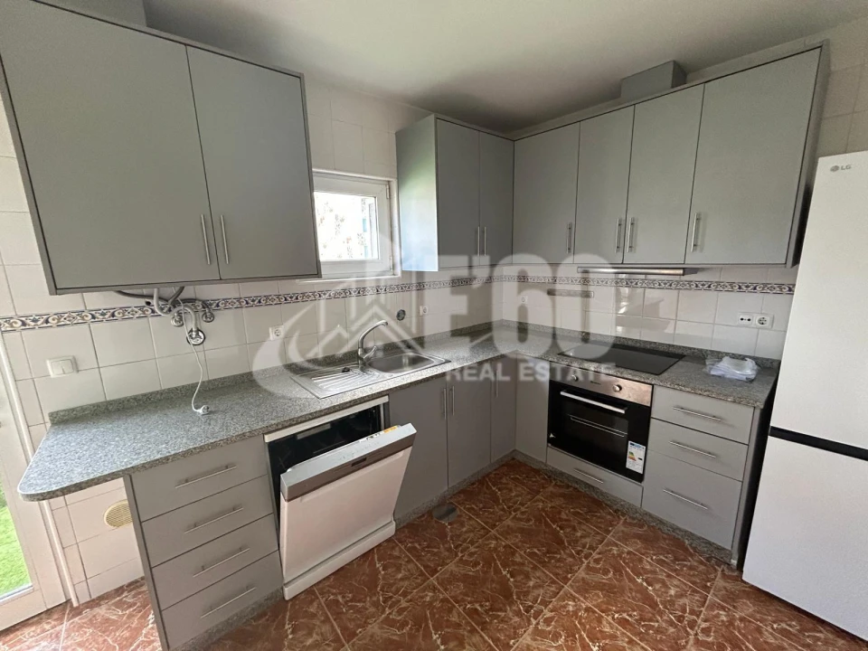 Moradia T3 para Venda em Silvalde Foto 11