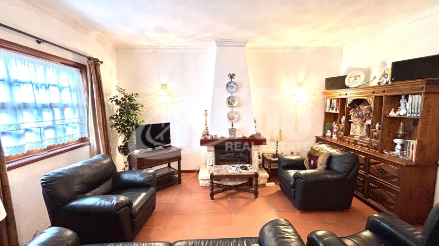 Moradia T4 para Venda em Espinho Foto 6