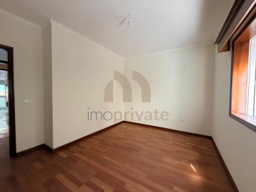 Apartamento T2 para Venda em Caldas de Vizela (São Miguel e São João)