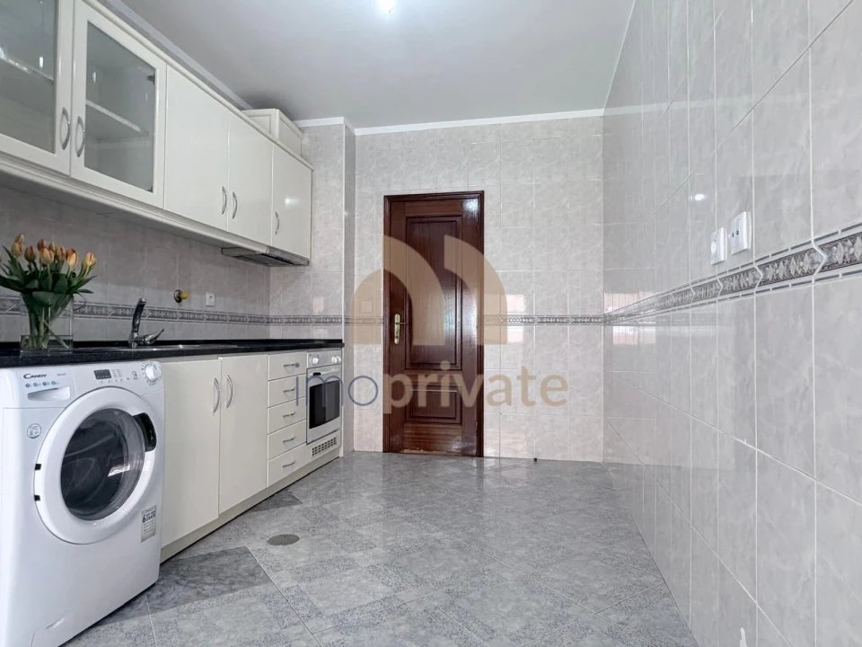 Apartamento T2 para Venda em Caldas de Vizela (São Miguel e São João) Foto 3