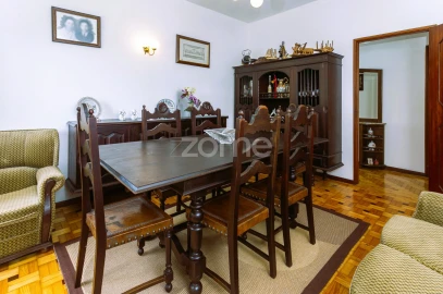 Moradia T5 para Venda em Termas de São Vicente
