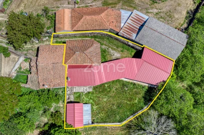 Moradia T3 para Venda em Serapicos