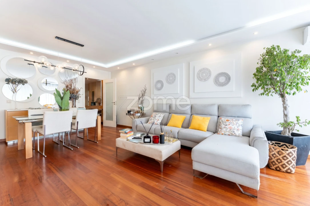 Moradia T4 para Venda em Cidade da Maia Foto 16