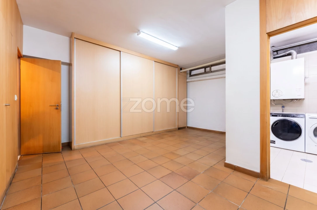 Moradia T4 para Venda em Cidade da Maia Foto 56