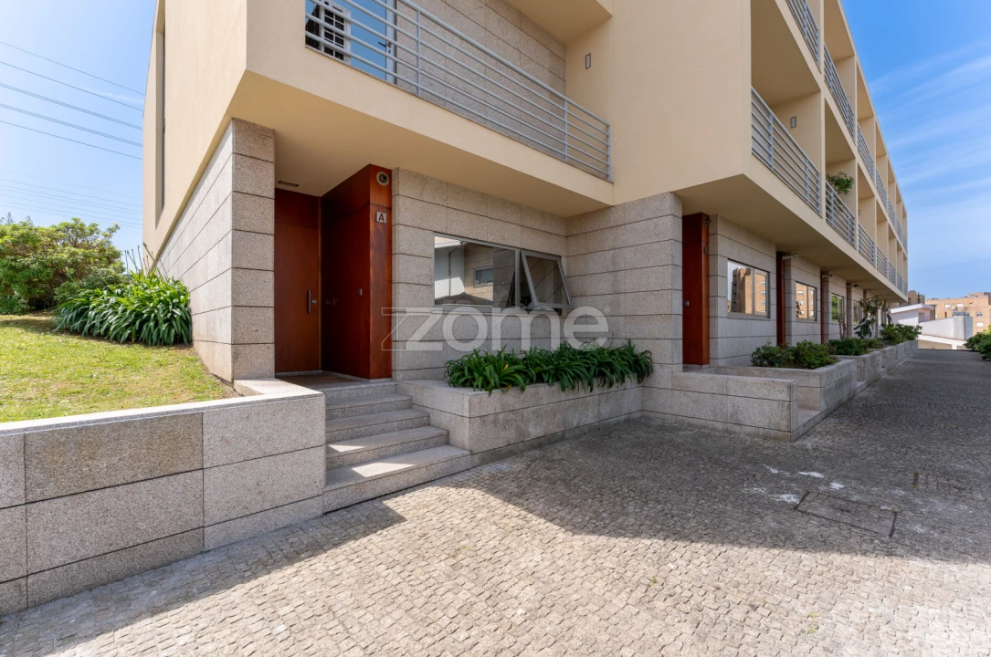 Moradia T4 para Venda em Cidade da Maia Foto 4