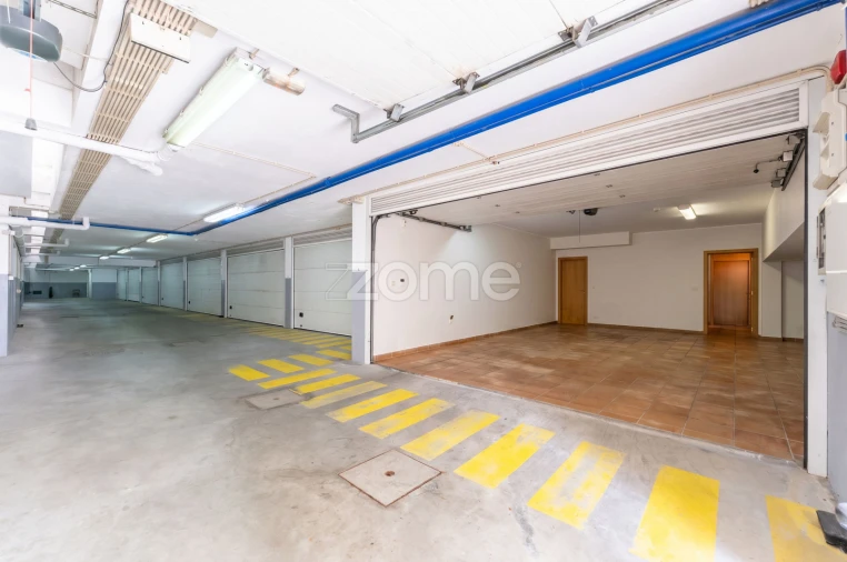 Moradia T4 para Venda em Cidade da Maia Foto 61