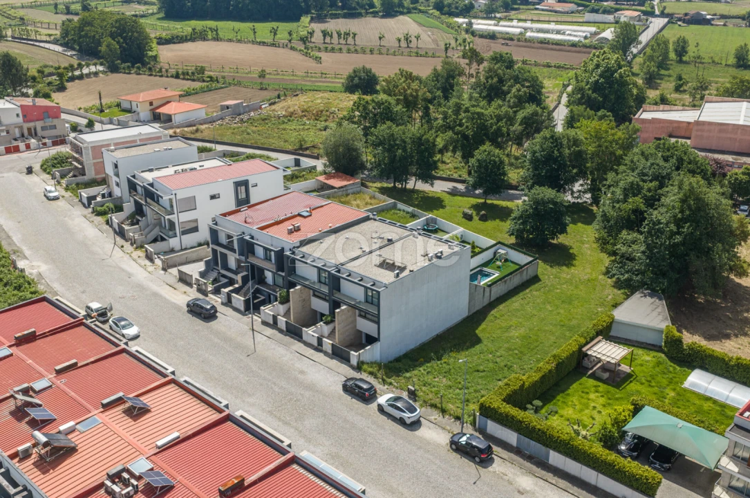 Moradia T3 para Venda em Merelim (São Pedro) e Frossos Foto 35